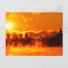 Lever du matin flamboyant à Helsinki, carte postal