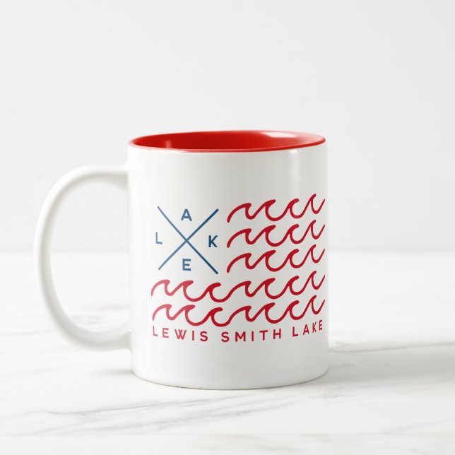 Lewis Smith Lake Wave Flag Tasse (Links)