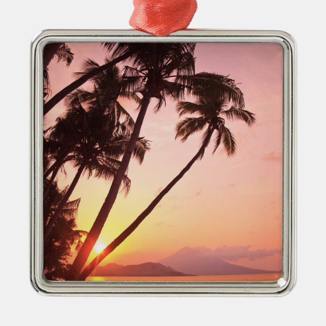 Lewolin Village, Illi Api Island, Selat Boleng Ornament Aus Metall (Vorne)