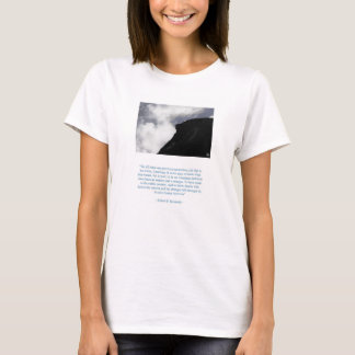 L'Exil Toujours Parmi Les T-shirts Américains