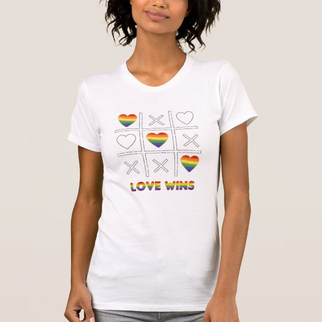 LGBT-Liebe gewinnt T-Shirt (Vorderseite)
