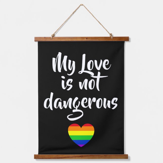 #LGBT #Liebe #pride #gay #lesbian #space #parade Wandteppich Mit Holzrahmen (Vorderseite)