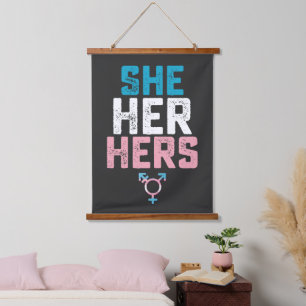 LGBT Prix sie ihre Trans Transgender Pronouns Wandteppich Mit Holzrahmen