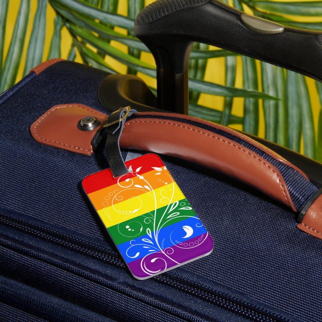 LGBT-Stolperflagge Vintag Blütenblüte Gepäckanhänger (Rückseite Insitu 3)