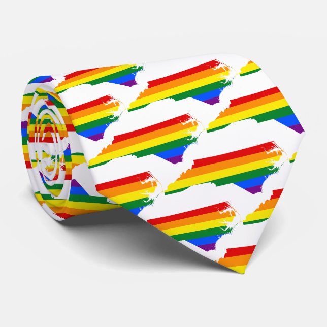 LGBTQ CRAVATE DE PRIX DE LA CAROLINE DU NORD (Roulé)