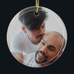 LGBTQ Male Couple Gay Olde Weihnachts-Foto Keramik Ornament<br><div class="desc">Dieses personalisierte Foto-Ornament ist das ideale Geschenk für Freunde und Familie.</div>