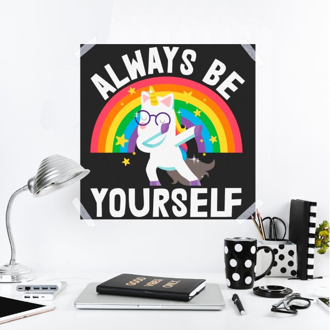 LGBTQ Stolz Sei immer selbst Regenbogen-Einhorn Poster (Von Creator hochgeladen)