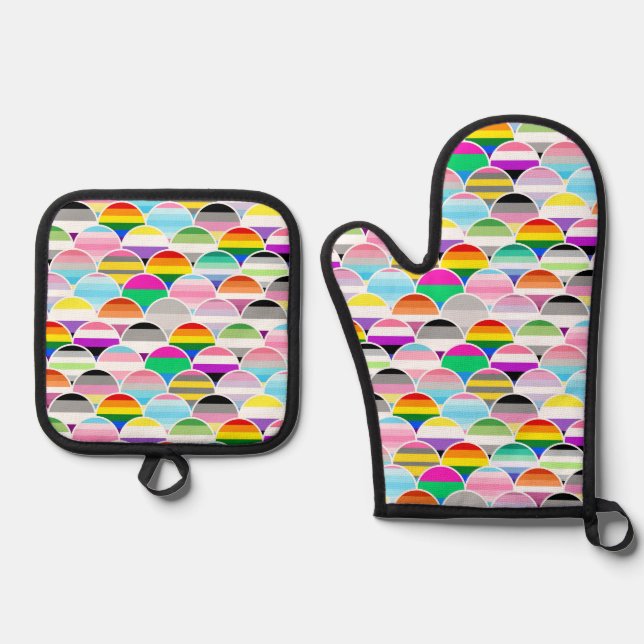 LGBTQIA+ Queer Scalloped Pride Flag Fans Ofenhandschuh & Topflappen-Set (Vorderseite)