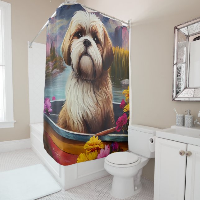 Lhasa Apso auf einem Paddle: Ein Landschaftliches  Duschvorhang (Beispiel)