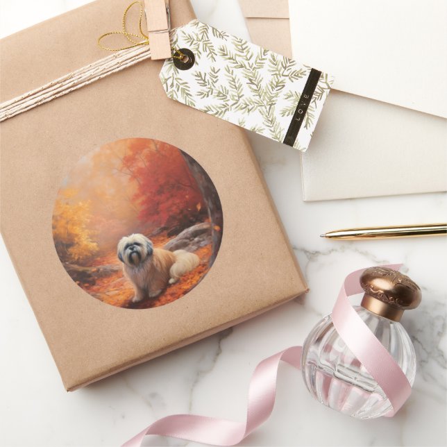 Lhasa Apso im Herbst Leaves Fall Inspiriert Runder Aufkleber (Schenken)
