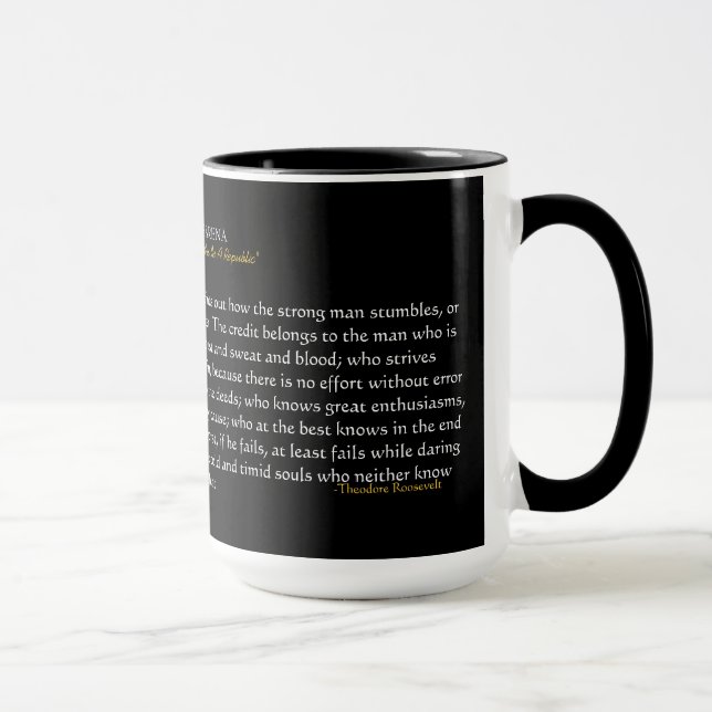 L'HOMME DANS la tasse d'ARÈNE (Droite)