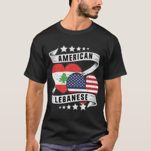 Libanesisches Shirt unter amerikanischer Flagge