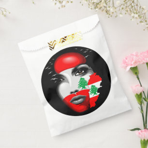 Libanonflagge und -karte im Gesicht eines Mädchens Geschenktütchen
