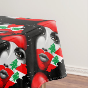 Libanonflagge und -karte im Gesicht eines Mädchens Tischdecke