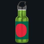Liberty Bottle mit Flagge von Bangladesch Edelstahlflasche<br><div class="desc">Feiern Sie Ihren Nationalstolz unterwegs mit dieser Liberty-Flasche mit der Flagge Bangladeschs! Diese stilvolle und praktische Flasche zeigt den ikonischen roten Kreis auf einem tiefen grünen Hintergrund - das kraftvolle und symbolische Design der Flagge von Bangladesch. Die wiederverwendbare Flasche eignet sich perfekt für den täglichen Wassersport, ob im Fitnessraum, bei...</div>