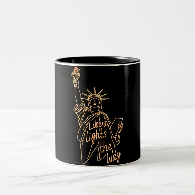 Liberty Lights Zweifarbige Tasse (Mittel)