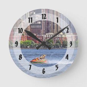 Liberty State Park - Jetski im Morris Canal Basin Runde Wanduhr
