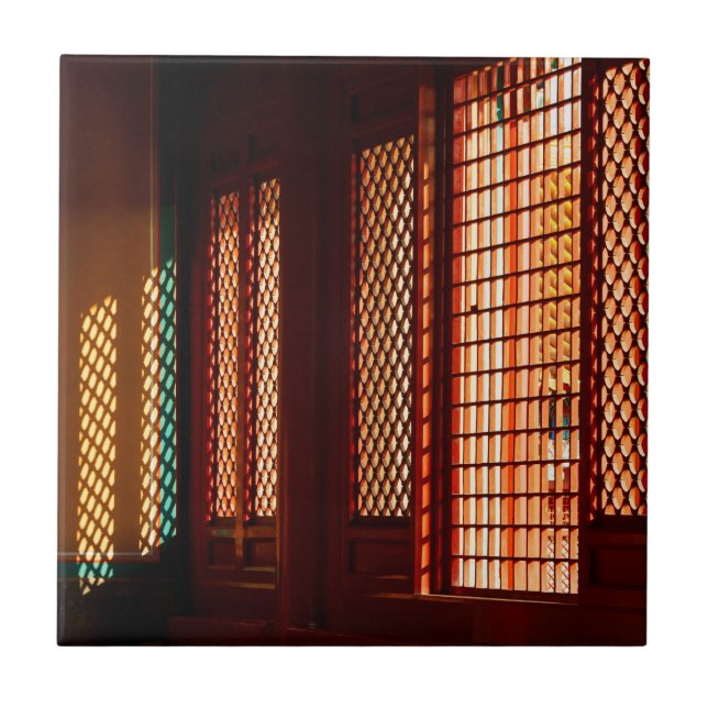 Licht durch Mesh-Fensteröffnungen Fliese (Vorderseite)