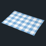 Lichtblau und weißes Gingham-Muster Stofftischset<br><div class="desc">Hellblaue, weiße und blassblaue Quadrate bilden einen fett kontrollierten karierten. Das Baby-Blau-Weiß-Gingham-Muster erinnert mich an lustige Sommerpicknicks und Baby-Jungs. Das Weiß ist transparent, sodass Sie es ändern können, wenn Sie möchten. Klicken Sie einfach auf den Knopf "Anpassen" und wählen Sie dann in der Sidebar die Option "Printed Background Color" aus....</div>
