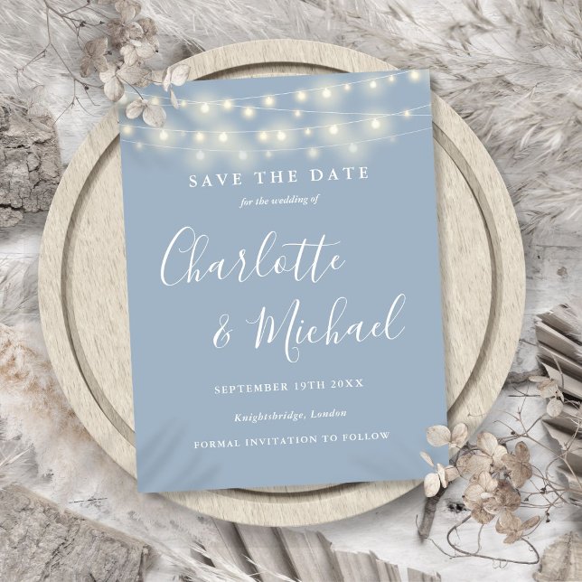 Lichterkette Dusty Blue Hochzeit Save the Date Postkarte (String Lights Dusty Blue Wedding Save the Date Postcard)