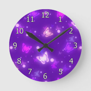 Lichtschmetterlinge Violett Lila Design Runde Wanduhr