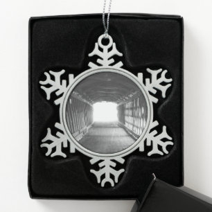 Lichttunnel Schneeflocken Zinn-Ornament