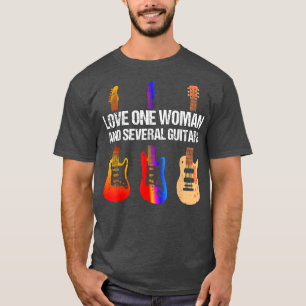Liebe 1 Frau und mehrere Gitarren Musiker T-Shir T-Shirt