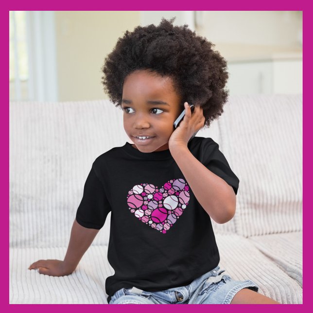 Liebe alles - niedliches Tennisherz Baby T-shirt (Von Creator hochgeladen)