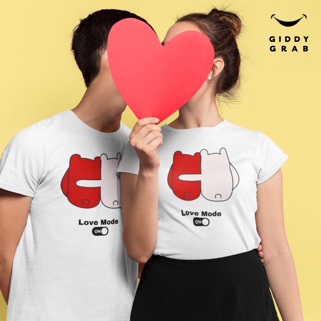 Liebe bei Niedlichen Bärenpaaren T-Shirt (Von Creator hochgeladen)