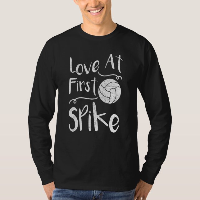Liebe beim ersten Volleyball T-Shirt (Vorderseite)