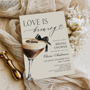 Liebe braut sich Espresso Martini Junggesellinnena Einladung