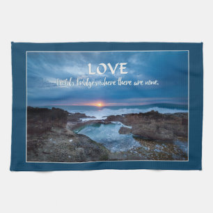Liebe Builds Bridges Handtuch