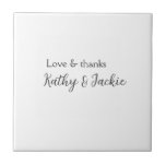 Liebe & Dank Ehepaar Name Hochzeit einfach minimal Fliese<br><div class="desc">mädchenhaftes Design</div>