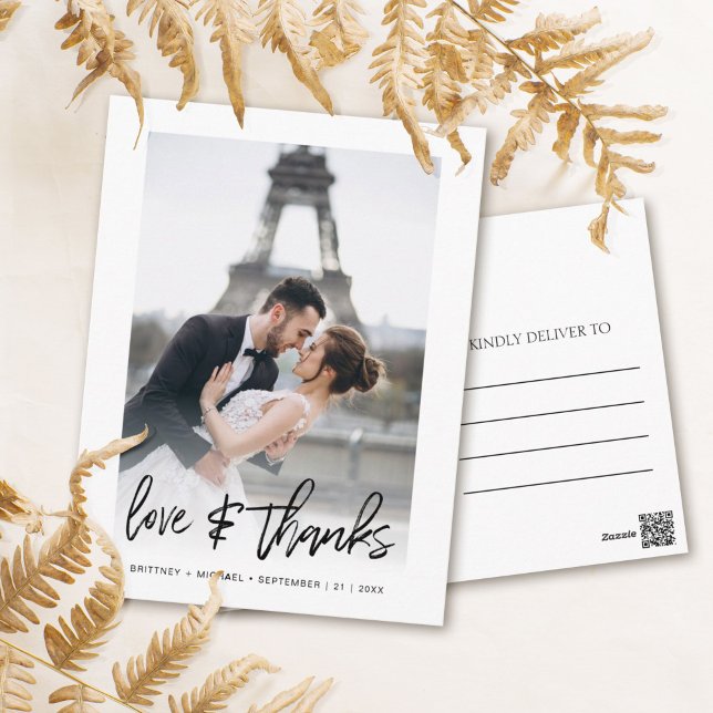 Liebe & Dank Modernes Foto Vielen Dank Postkarte (Show your appreciation to your loved ones with an awesome photo thank-you card!)