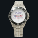 Liebe, die Trump Wecke, ist mein Präsident Armbanduhr<br><div class="desc">Feiern Sie Ihre Begeisterung für die Liebe, die Wecke zu wissen, dass Trump mein Präsident ist Watch. Dieses Zeitwerk mit seinem eleganten Design und feinem Text dient als stilvolle Erklärung für politischen Stolz und Loyalität. Ideal für lässige oder tägliche Bekleidung, ist die Uhr sowohl funktional als auch ausdrucksstark, was sie...</div>