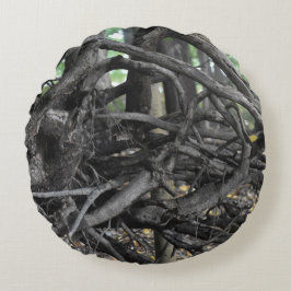 Liebe eines gefallenen Baumes Rundes Kissen