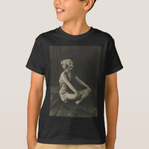 Liebe eines Ziegfeld-Girls, der über Kreuzbeine si T-Shirt