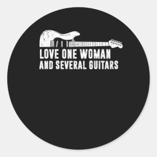 Liebe eins Frauen und mehrere Gitarrist Gitarrist Runder Aufkleber