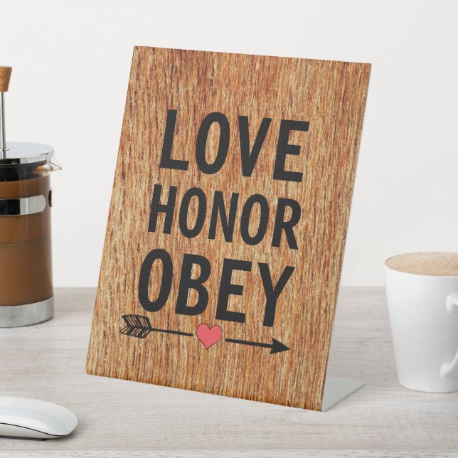 LIEBE EONOR OBEY UNUSUAL WEDING SIGN RUSTISCH SOCKELSCHILD (In SItu)