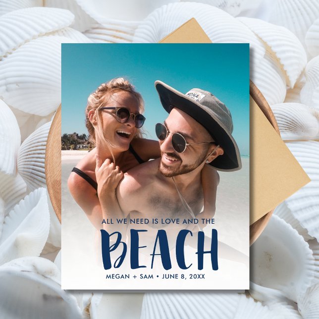 Liebe Foto Beach Hochzeit Save the Date Ankündigungspostkarte (Love Photo Beach Wedding Save the Date Postcard)