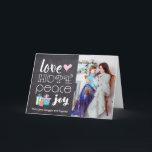 Liebe, Frieden, Hoffnung, Freude - Foto für einen  Feiertagskarte<br><div class="desc">Diese rustikale,  elegante Holiday Grußkarte ermöglicht Ihnen,  den Text und das Foto zu personalisieren. Auch die Innenausdrücke können mit eigenen Grüßen und herzlichem Ausdruck bearbeitet werden.</div>