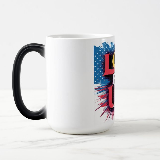 "Liebe für Patriotische Tasse der USA" (Links)