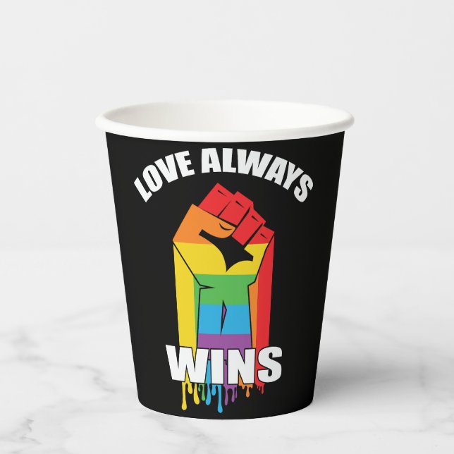 Liebe gewinnt immer Gay LGBT Pappbecher (Vorderseite)
