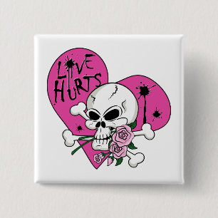 Liebe Hurt Skull Button