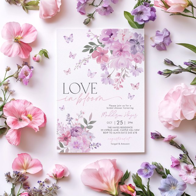 Liebe in Bloom Floral Lila Butterfly Bridal Einladung (Love in Bloom | Pink purple flowers and butterflies Bridal Shower Invitation
)