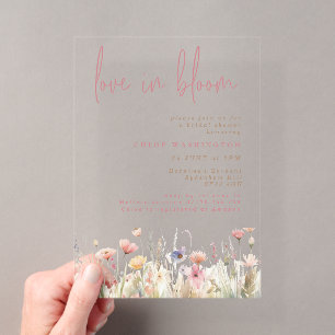 Liebe in Bloom Pink Wild Blume Brautparty Acryleinladungen