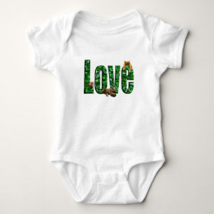 Liebe in jeder Quelle: Kätzchen spielen auf Word-L Baby Strampler