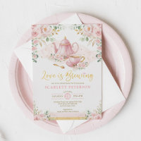 Liebe ist Brewing Blush Blume Brautparty Tee