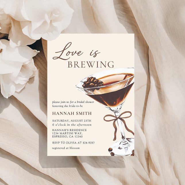 Liebe ist Brewing Chic Martini Brautparty Einladung (Von Creator hochgeladen)