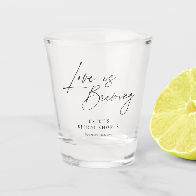 Liebe ist das Brechen von Brautparty Schnapsglas (Vorderseite)